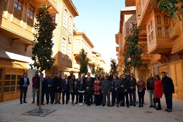 yazarlar-konya’dan-cok-etkilendi-(3).jpg
