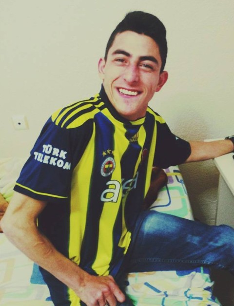 yeni-evinde-balkondan-duserek-hayatini-kaybetti-(2).jpg