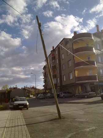 yol-ortasinda-direk!-(2).jpg