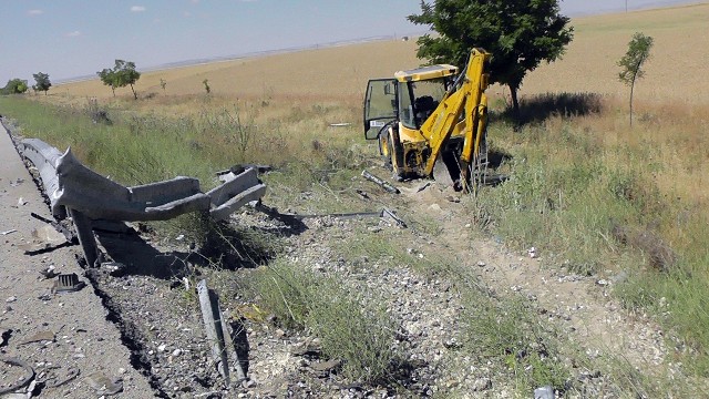 yolcu-otobusu-kepceye-carpti-15-yarali--(8).jpg