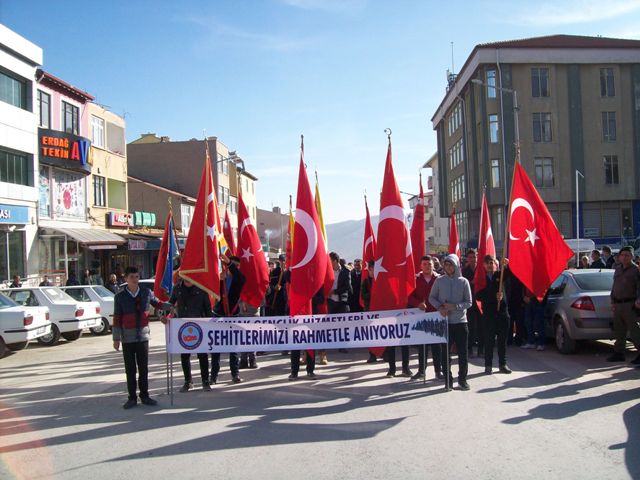 yunak’ta-sarikamis-sehitleri-anildi-(3).jpg