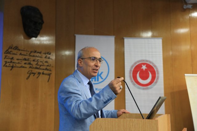 yunus-emre-2.jpg